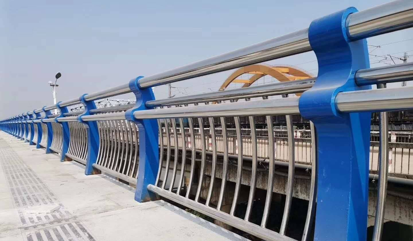 博尔塔拉桥梁不锈钢防撞护栏